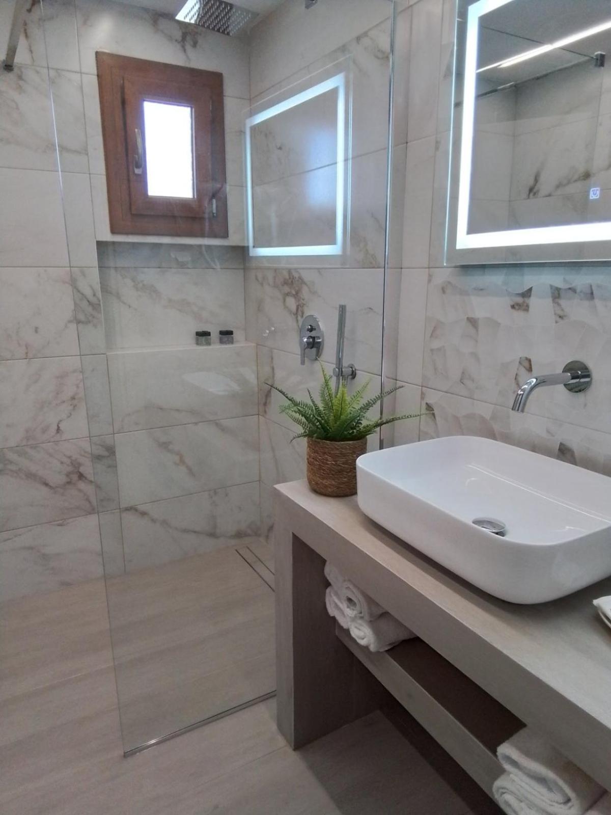 Nea Kallikrateia Kallikratia Suites 1 מראה חיצוני תמונה
